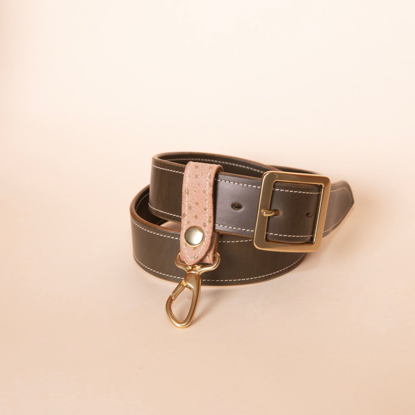 Key Hooks Rough Out Olive Latigo